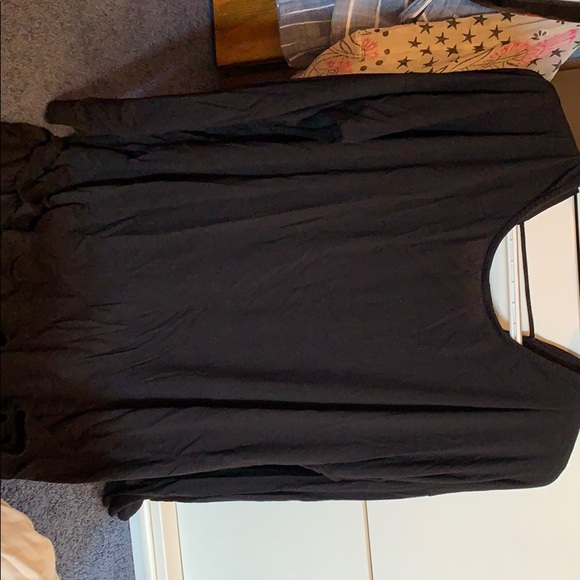 Plain black long sleeve with cut out in back! - Picture 1 of 3